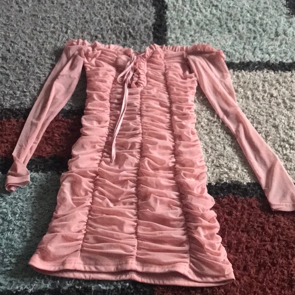 Light pink dress - Picture 3 of 4